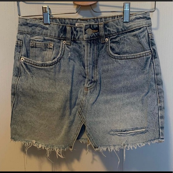 Too small for me - Picture 1 of 1